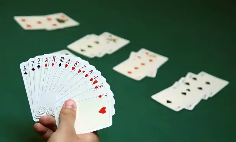 8 Sai Lầm Cần Tránh Khi Chơi Bài Để Không Thua Nhiều 3 Không thay đổi chiến thuật